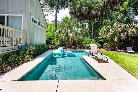 5 bed, 4149 sqft, $15,000 — Photo 2