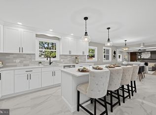 1817 Rolling Ln, Cherry Hill, NJ 08003