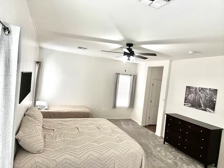 210 W Andrew Potter St — Photo 15