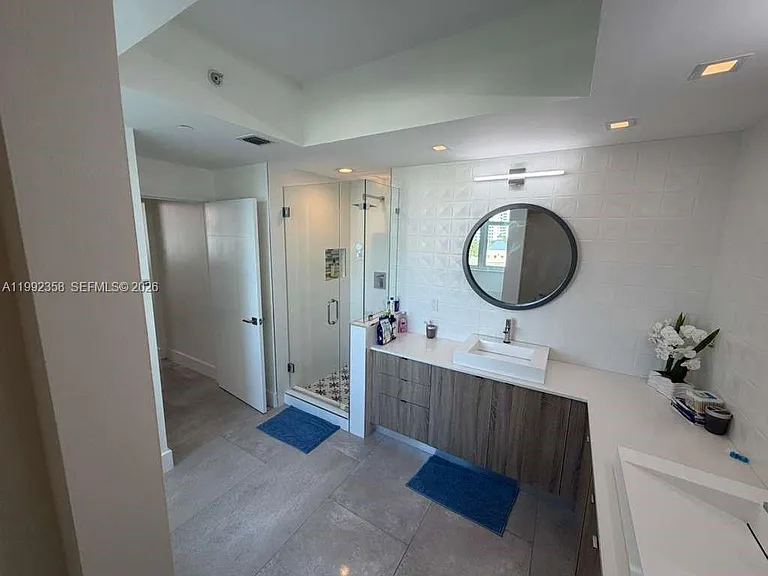 3330 NE 190th St #710 — Photo 12