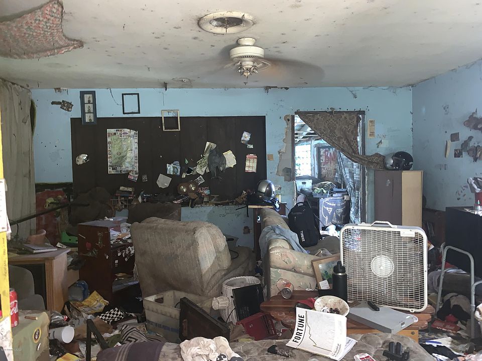 2nd image of 1567 Palmwood Dr