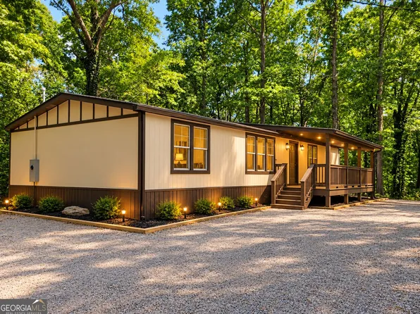 3068 Pierce Rd, Gainesville, GA 30507