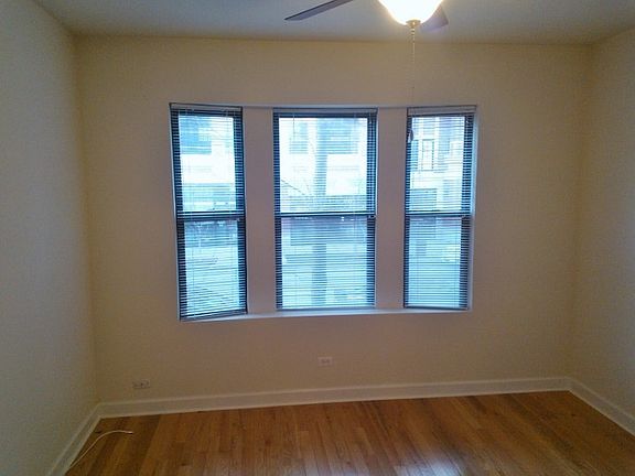 2nd image of 3120 N Sheffield Ave Ste 1