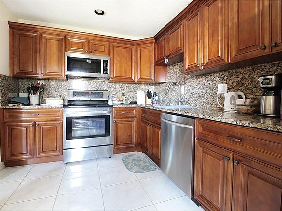 3rd image of 5775 Fernley Drive #94 W