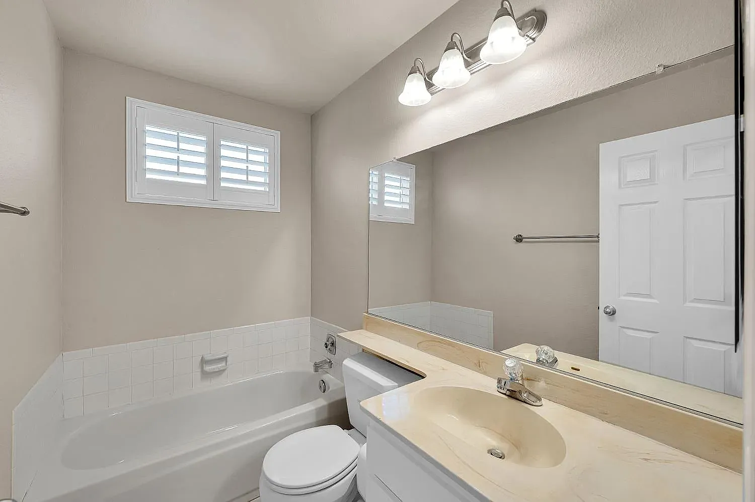3 bed, 1619 sqft, $2,800 — Photo 4