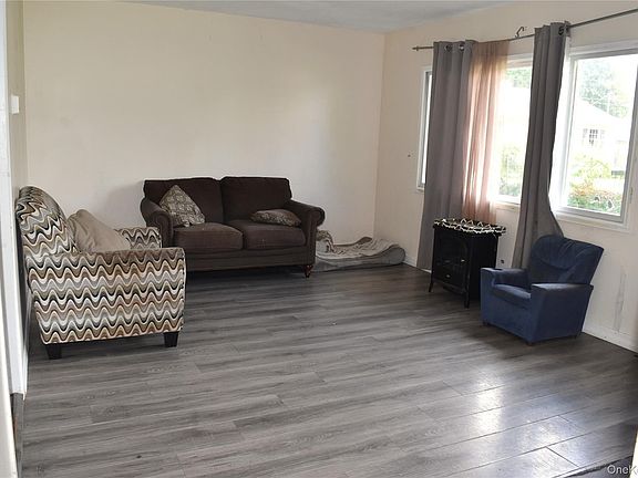 3rd image of 14 Perry Road