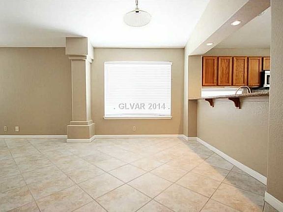 4th image of 5004 Camino Del Santo Pkwy