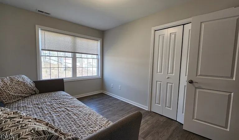 4 Joseph Dr — Photo 23