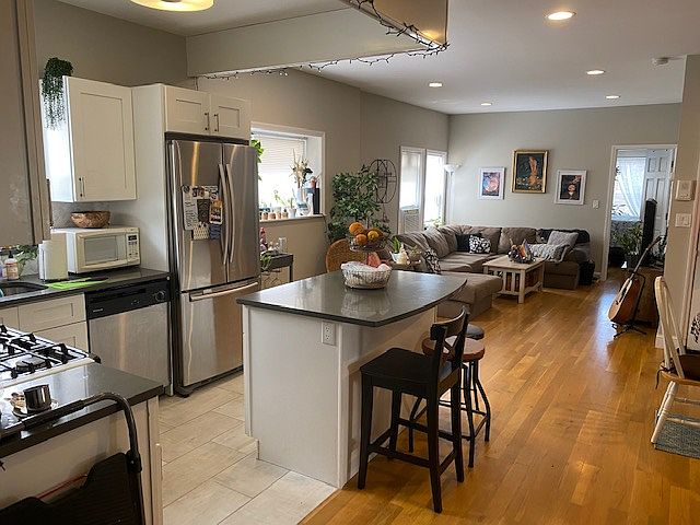 1st image of 2251 35th St #1