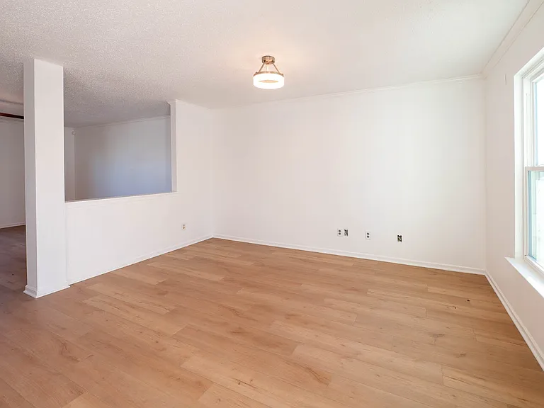 2887 Ludwig Dr — Photo 5
