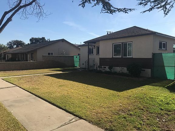 3rd image of 11906 209th St