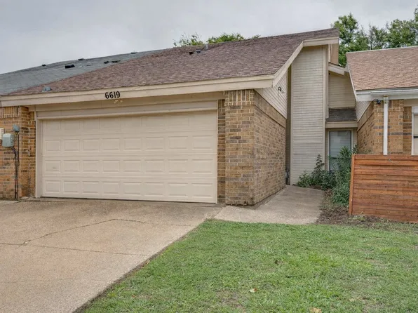 6619 Ports O Call Dr, Rowlett, TX 75088