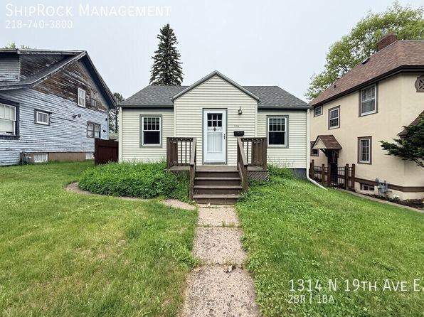 1314 N 19th Ave E