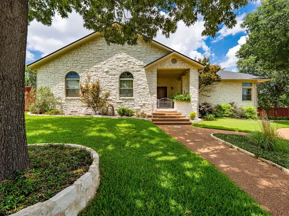 903 Rico Dr, Athens, TX 75751