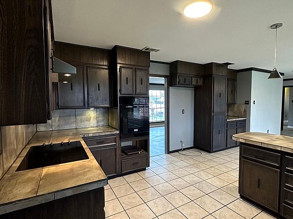 2nd image of 501 Mill Creek Dr