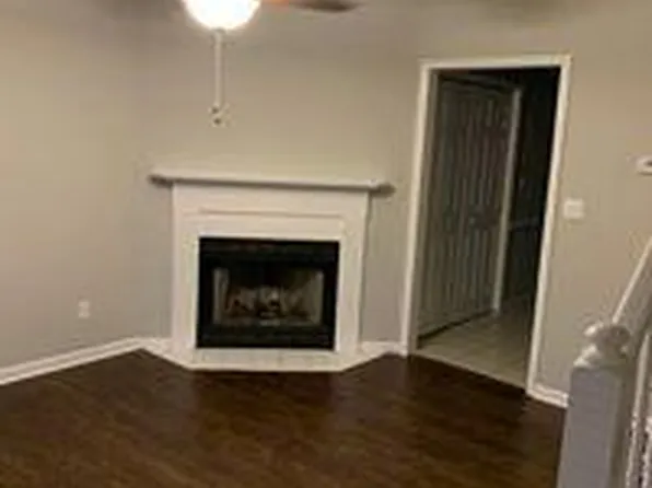 3921 Sterling Pointe Dr, Winterville, NC 28590