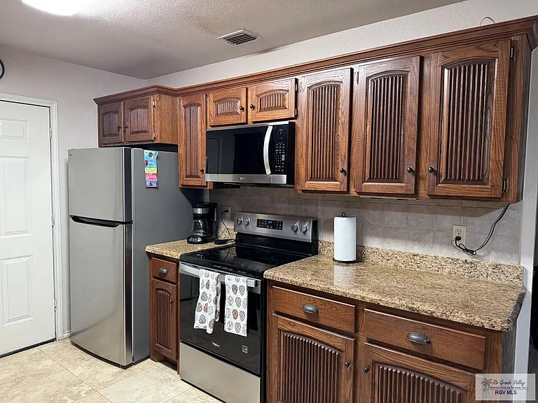 1150 Quail Hollow Dr — Photo 4