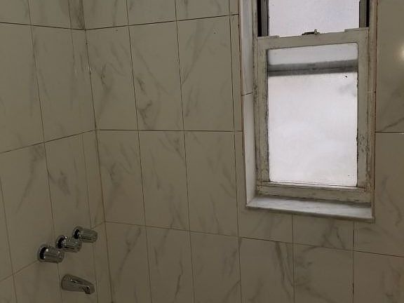 5th image of 2565 35th St APT 3L