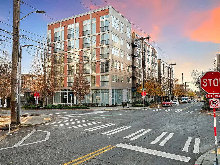 H2O Apartments — Photo 16