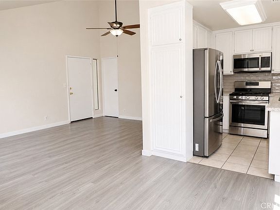 4th image of 27919 Sarabande Ln Unit 422