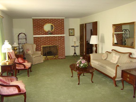 3rd image of 1643 Chrissie Ln