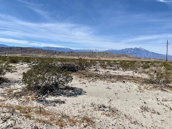 3rd image of 1 Rudderow Ln