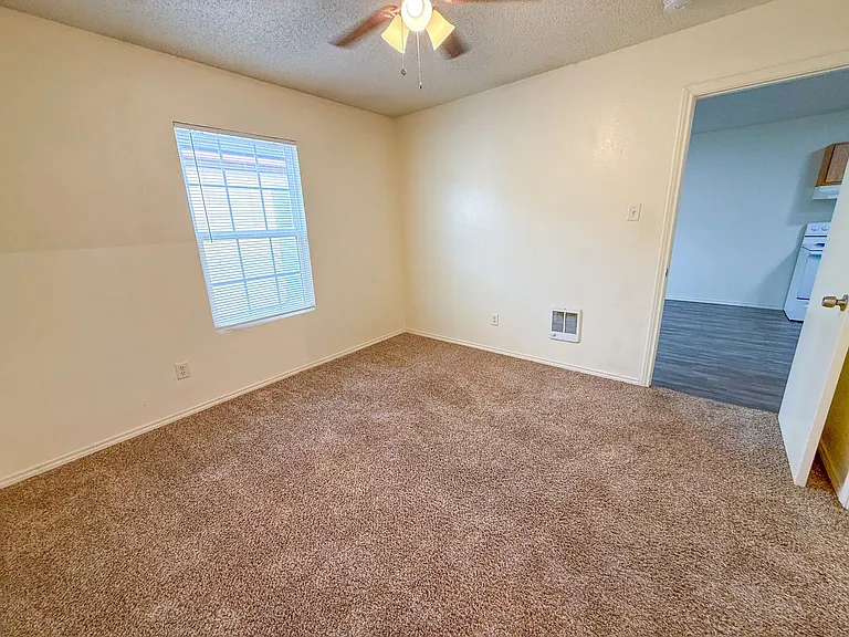 New West Apartments — Photo 12