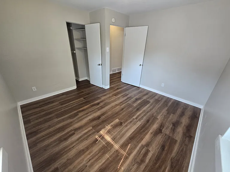 3431 Fullerton Ave — Photo 30