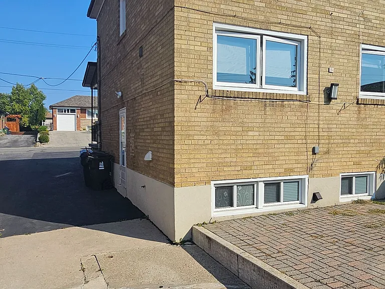 187 Epsom Downs Dr #MAIN — Photo 21