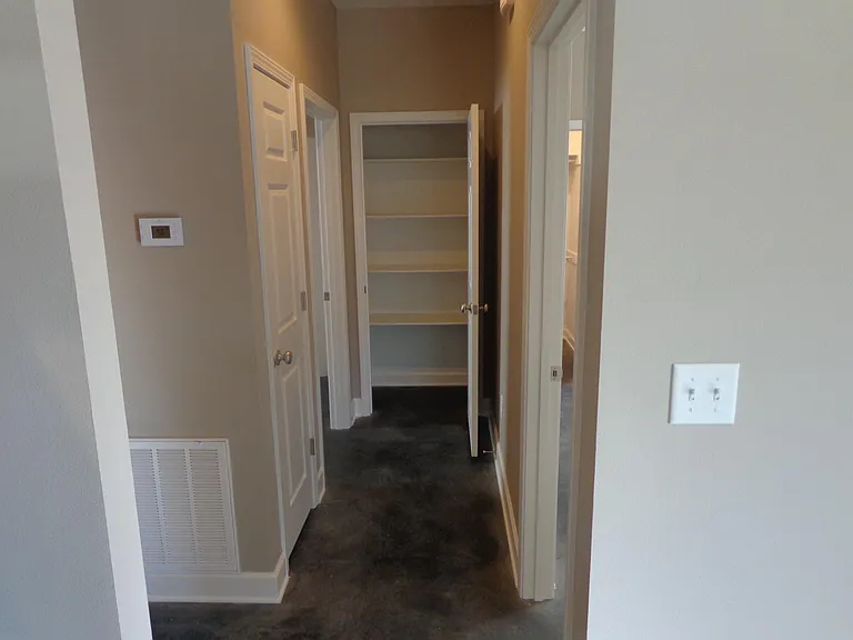212 Central Ave — Photo 6