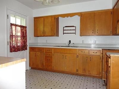 2nd image of 8755 Meadow Ln