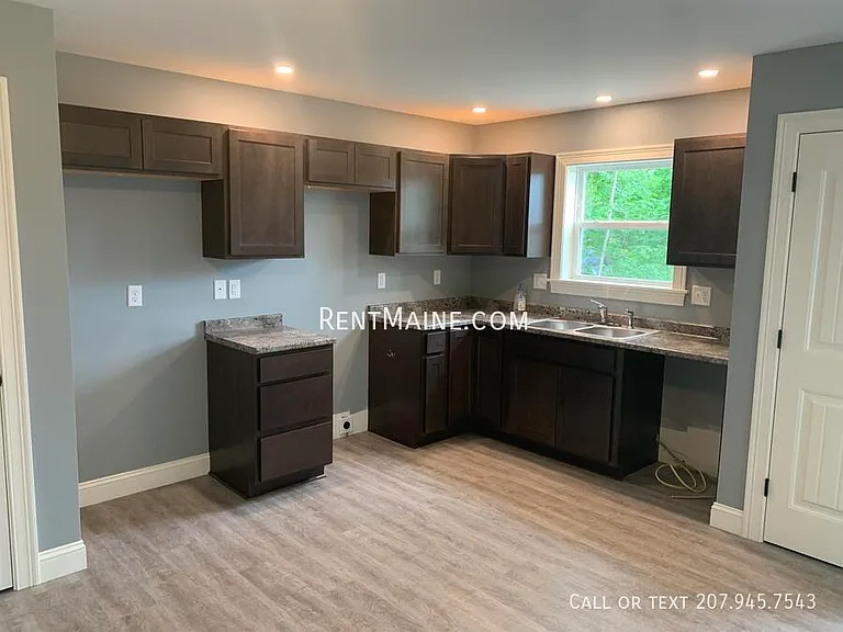 9 Twin Oak Dr — Photo 4