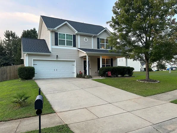 446 Laurel Fork Dr, Fort Mill, SC 29715