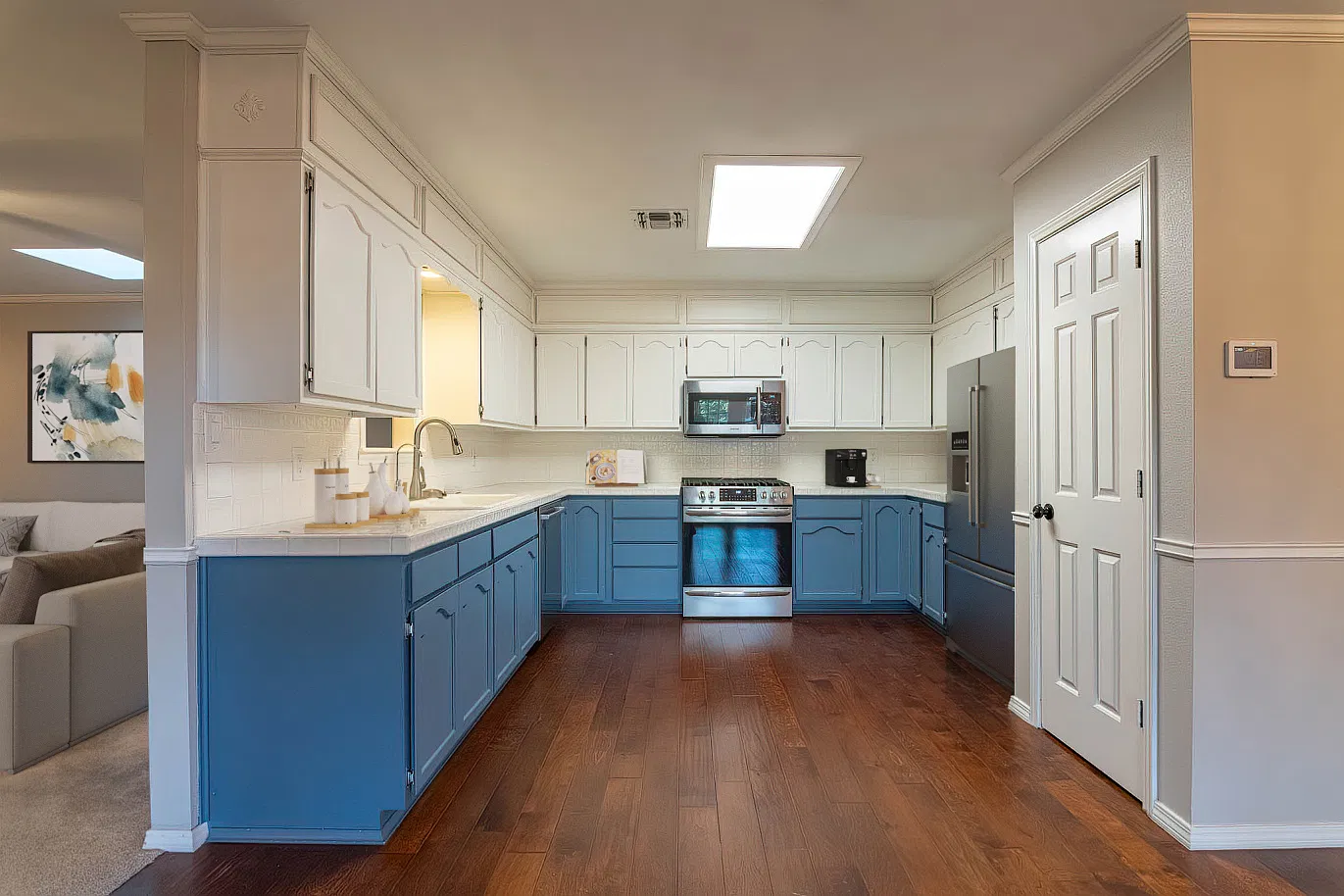 4 bed, 2435 sqft, $2,750 — Photo 4