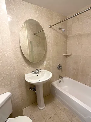 Rented by Tourma Realty LLC | media 28