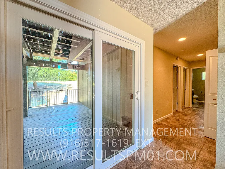 3415 Nathan Ct — Photo 42