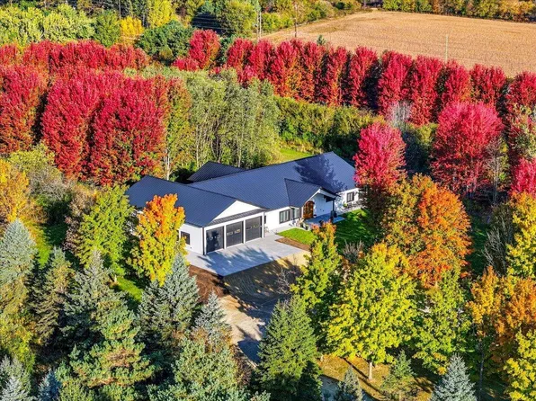 2221 County Rd E, Baldwin, WI 54002
