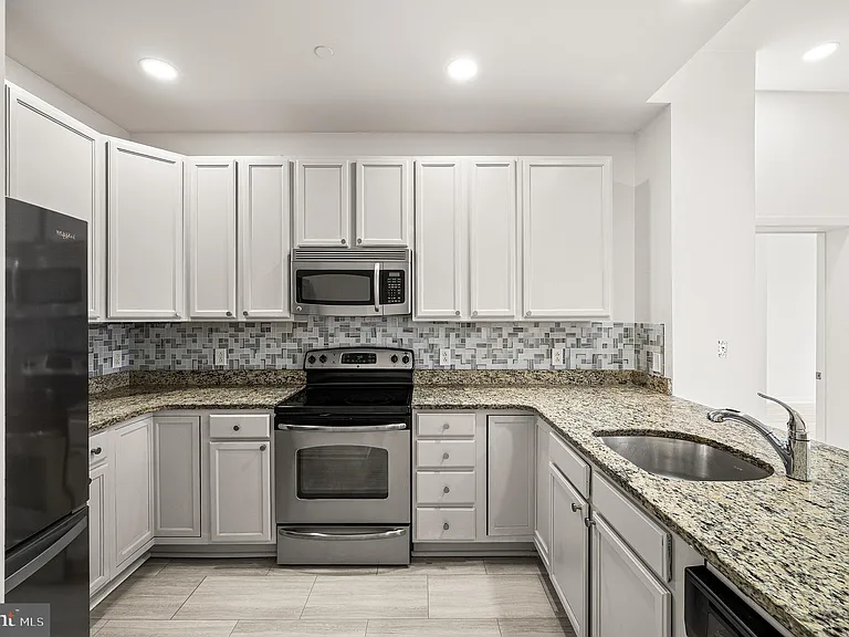 530 Harlan Blvd #G421 — Photo 8