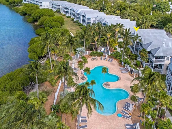 5081 Sunset Village Dr, Duck Key, FL 33050