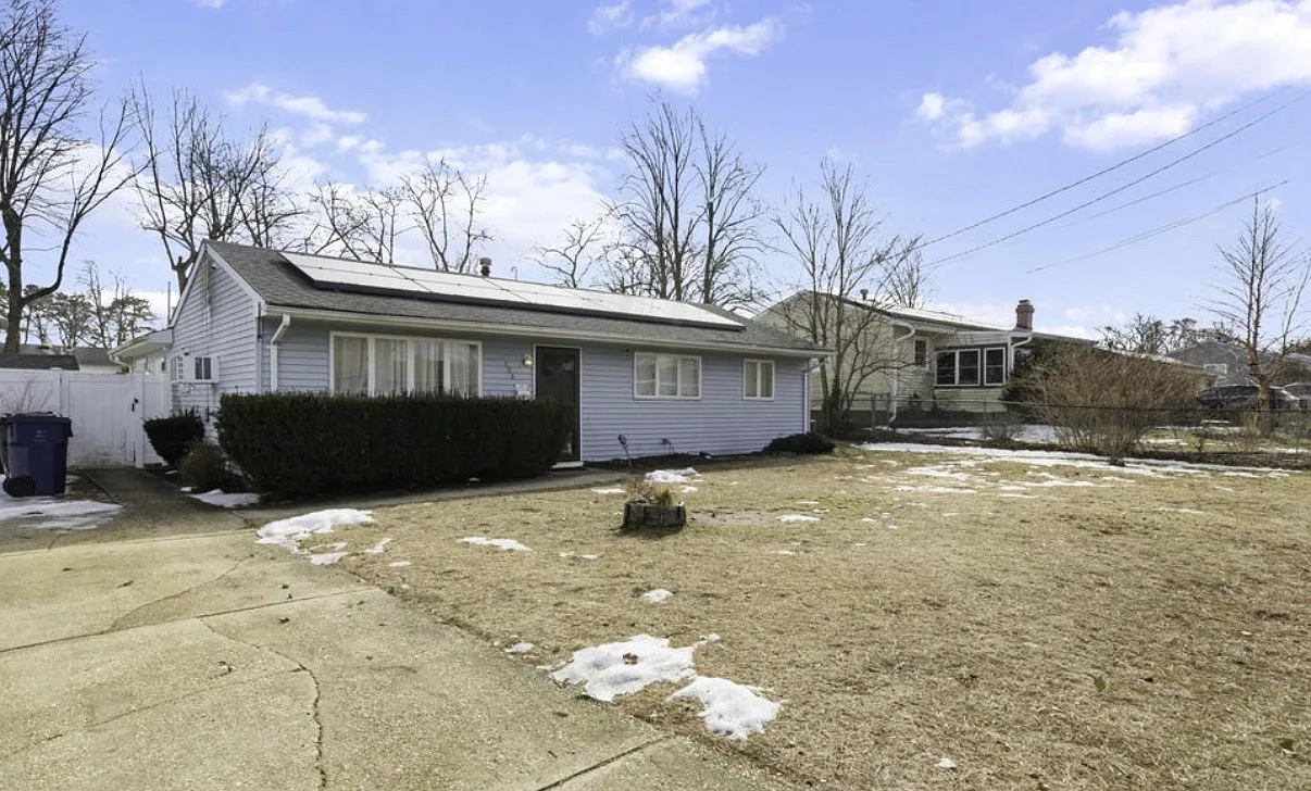 3 bed, 1400 sqft, $3,100 — Photo 1