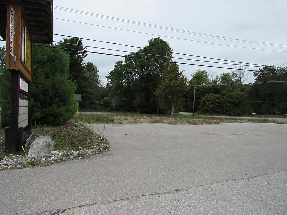 2nd image of 262 S Huron Rd #1