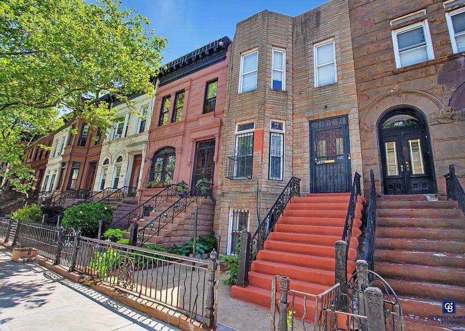 1st image of 544 Putnam Ave