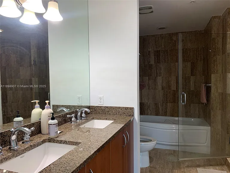 300 S Biscayne Blvd #T-1908 — Photo 9