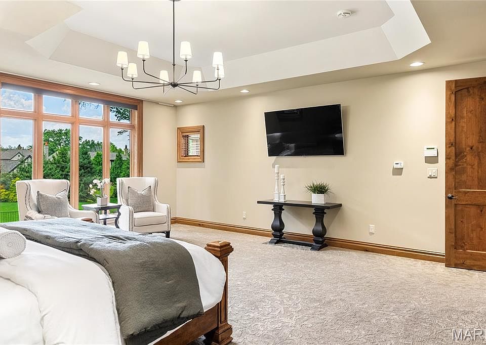 49th image of 1015 Claymark Dr