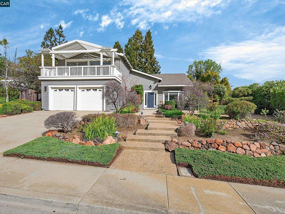 1st image of 218 Mountaire Cir