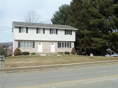 935 Farm To Market Rd Photo 1
