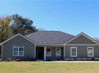 33 Camp Parkman Rd, Phenix City, AL 36869