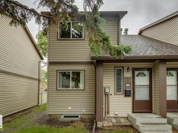 1131 Hooke Rd NW, Edmonton, AB T5A 4A5