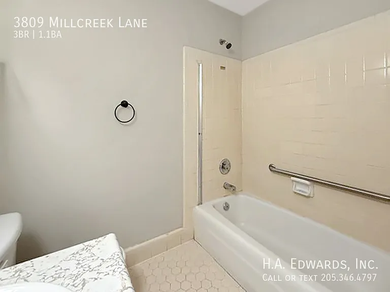 3809 Millcreek Ln — Photo 9
