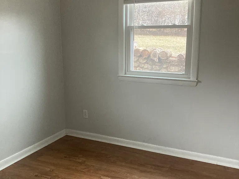 959 Timberlake Dr #4 — Photo 7